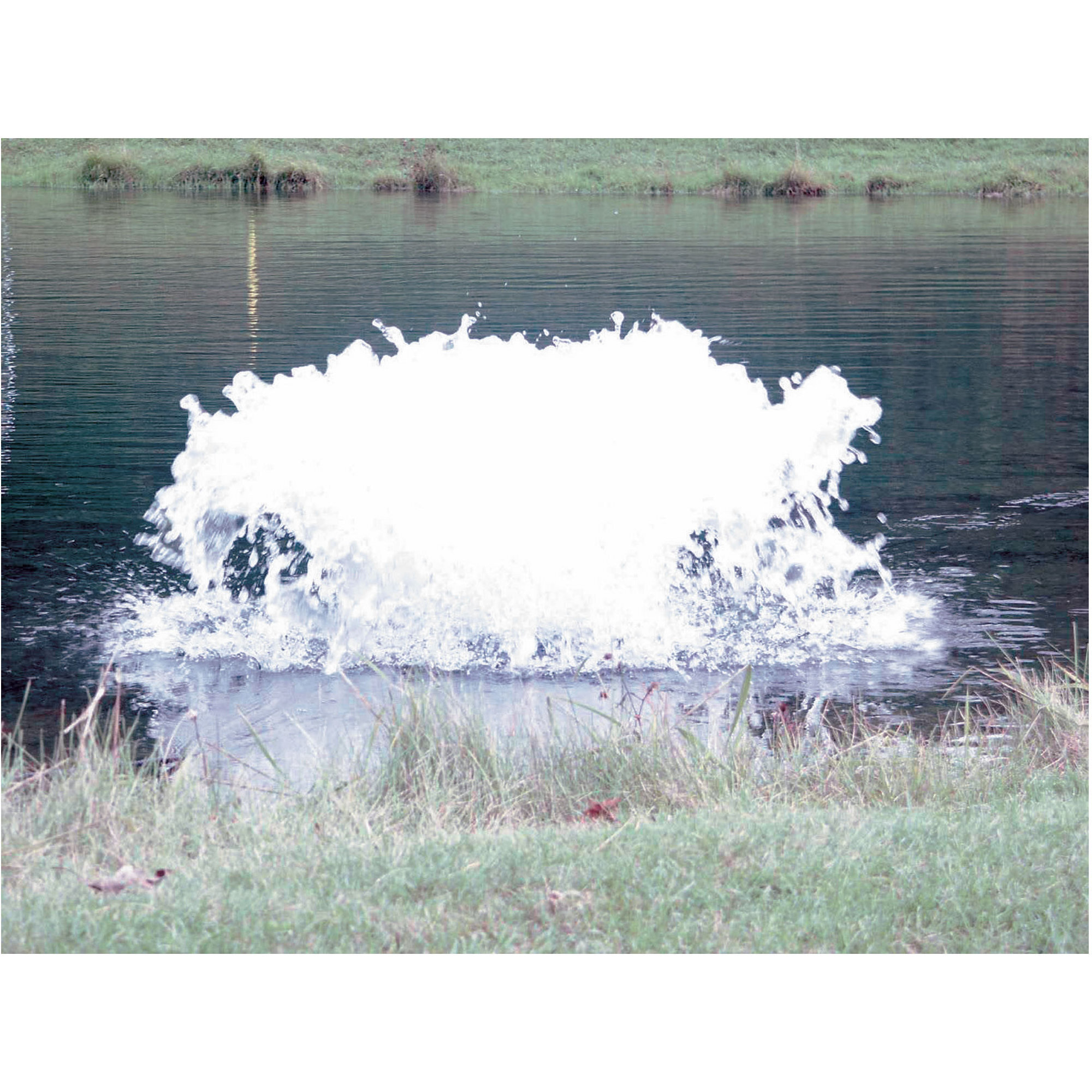 Kasco, Kasco 1HP Surface Aerator 240V w/ 200ft. Power Cord, Volts 240 Power Cord Length 200 ft, Model# 4400HAF with Bottom Scree